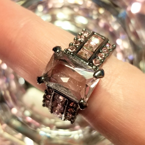 Pink Saphire Emerald cut gemstone, gunmetal ring size 6, PRICE REDUCED! - Picture 7 of 13